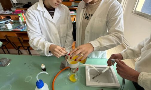 Práctica de laboratorio en 2º de BAC