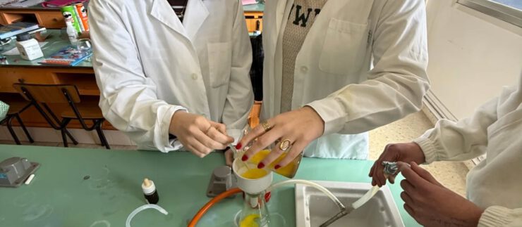 Práctica de laboratorio en 2º de BAC